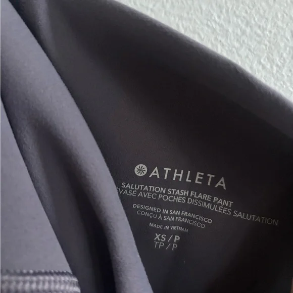 Athleta Women's salutation stash flare pants - Picture 5 of 6